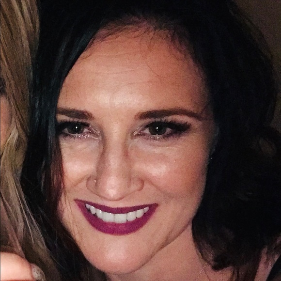 Meet your Posher, Kristen - Picture 1 of 1